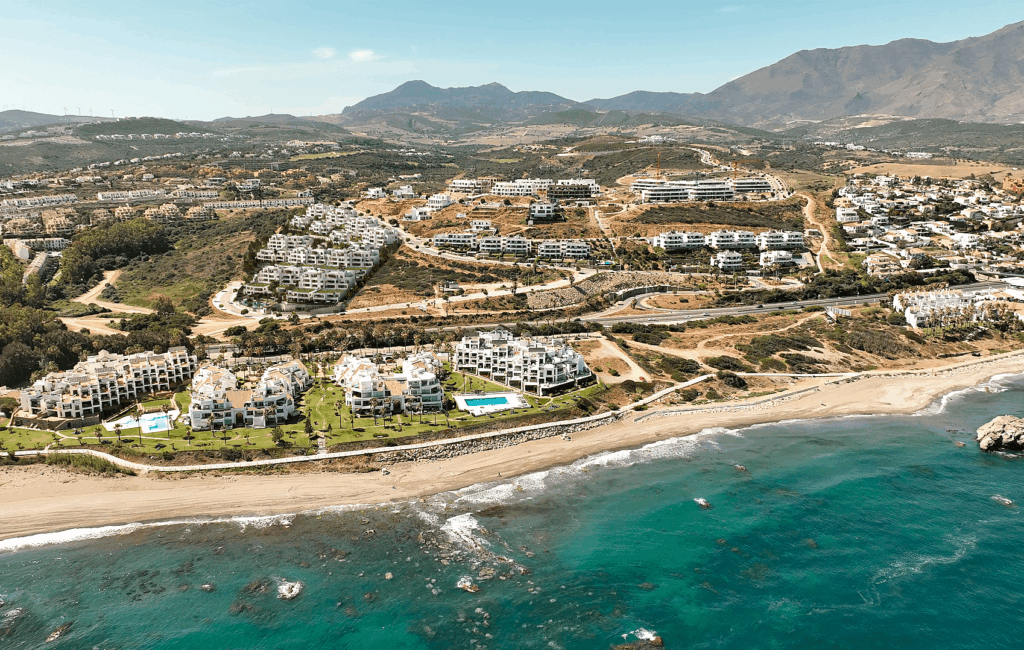 Costa del Sol appartement Estepona Cassares Arrecife HOLASPAIN estates